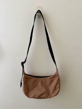 BAGGU CoCoa Small Nylon Crescent Bag